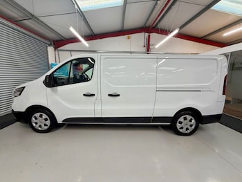 Renault Trafic feature image