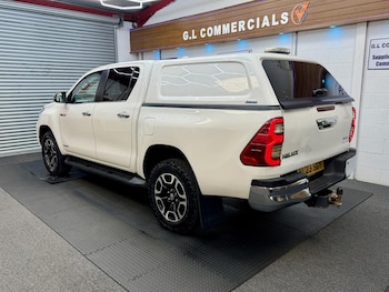 Used Toyota Hilux 2023 for sale - 78885757: Photo