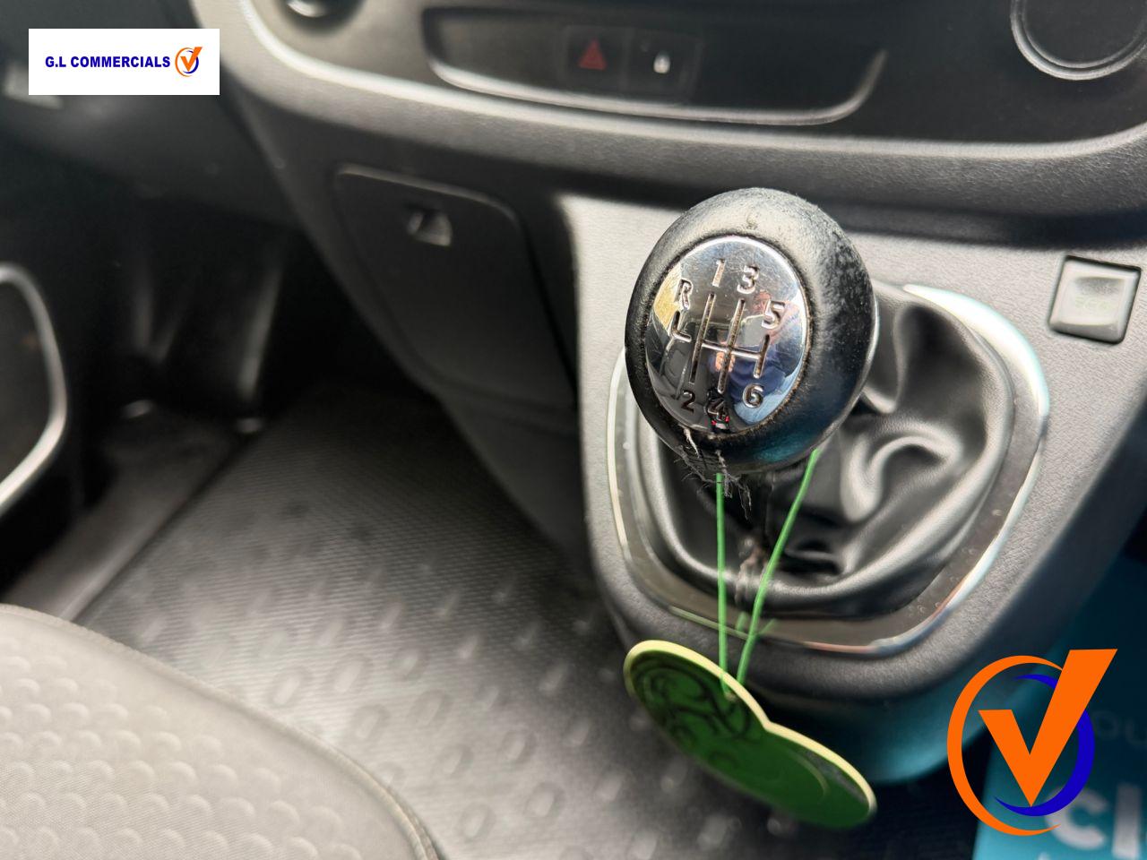 Used Vauxhall Vivaro 2018 for sale - 77950937: Photo 15