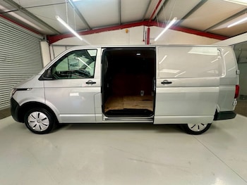Used Volkswagen Transporter 2021 for sale - 75411078: Photo