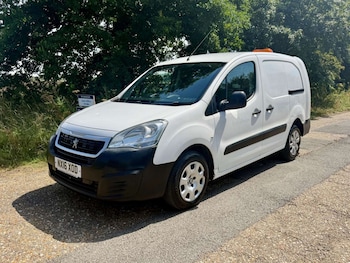 Used Peugeot Partner 2016 for sale - 79456356: Photo