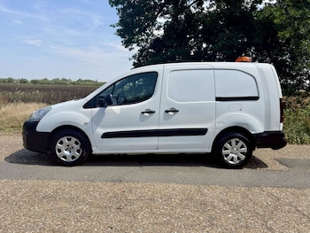 Used Peugeot Partner 2016 for sale - 79456356: Photo