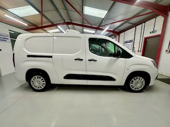 Used Vauxhall Combo 2022 for sale - 76210313: Photo 3