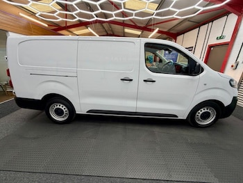 Used Vauxhall Vivaro 2021 for sale - 77708838: Photo
