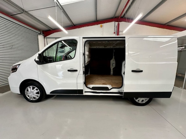 Used Nissan Primastar 2022 for sale - 74639040: Photo 3