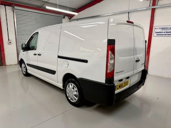 Used Peugeot Expert 2016 for sale - 76372520: Photo