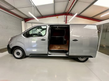 Used Vauxhall Vivaro 2022 for sale - 75253312: Photo