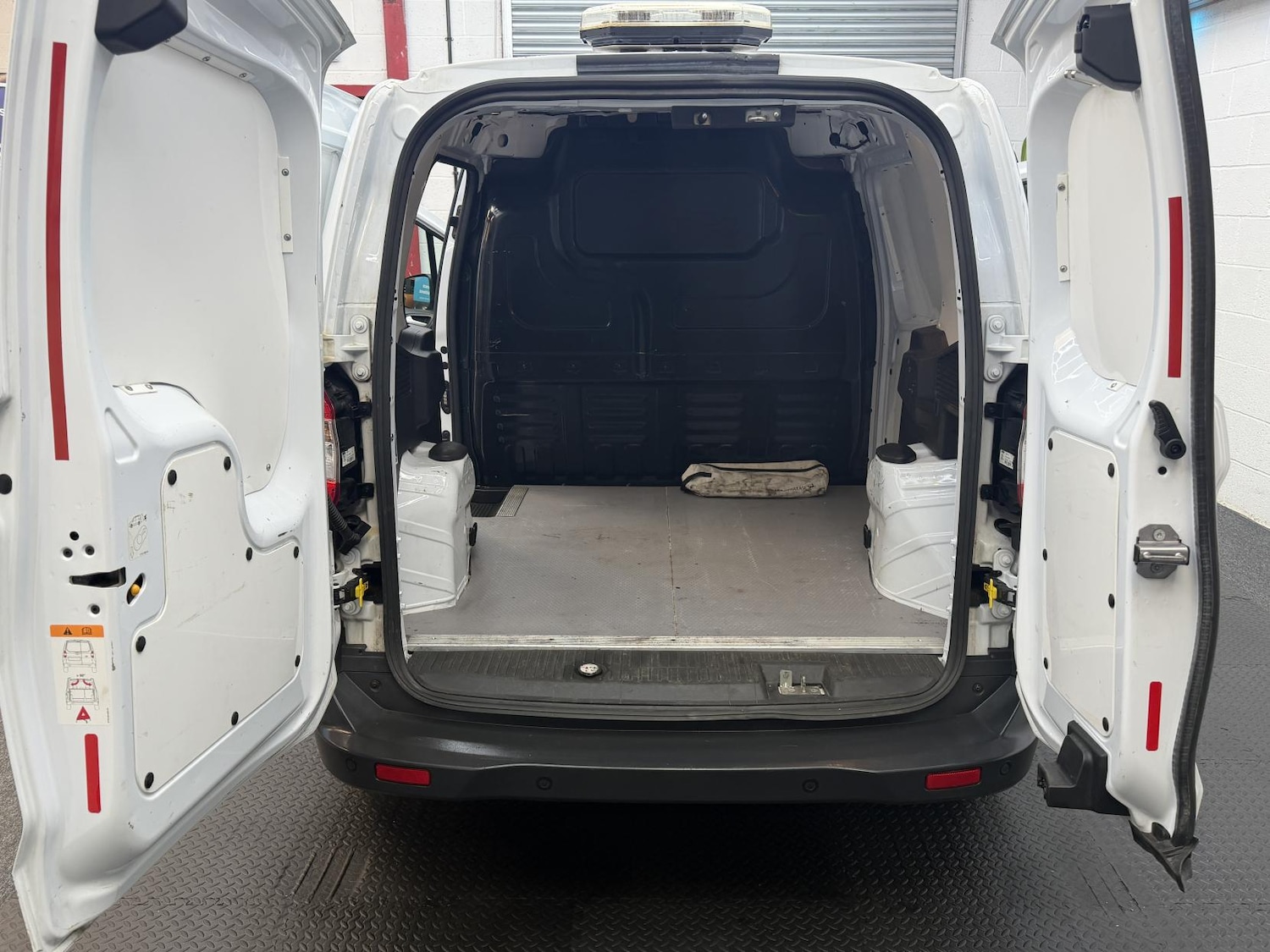 Used Ford Transit Courier 2021 for sale - 77988619: Photo 12