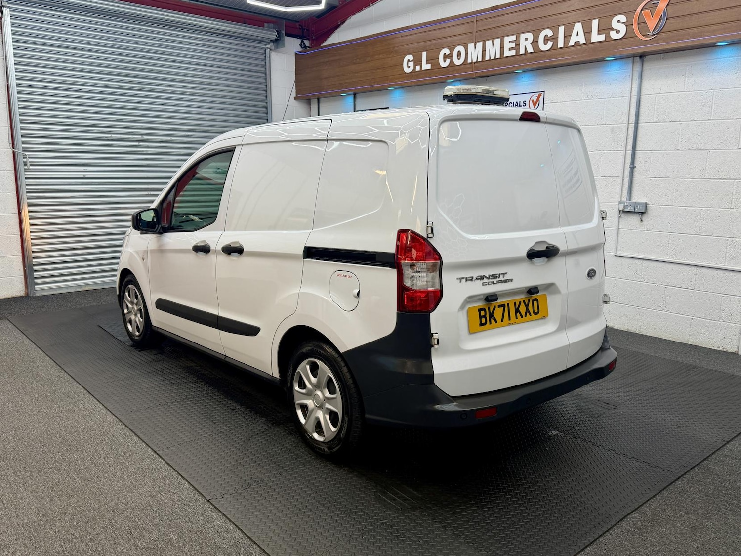 Used Ford Transit Courier 2021 for sale - 77988619: Photo 4