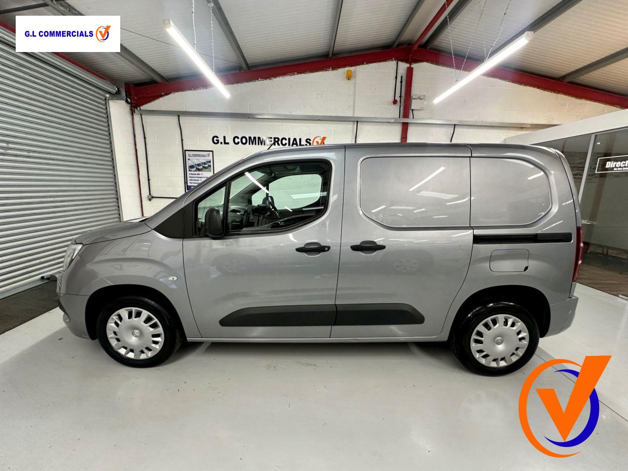 Used Vauxhall Combo 2019 for sale - 77950933: Photo 2