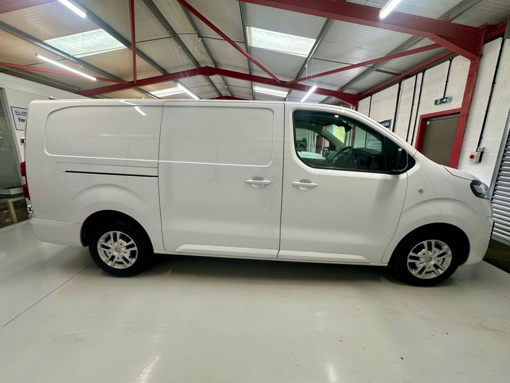 Used Vauxhall Vivaro 2023 for sale - 77583562: Photo 3