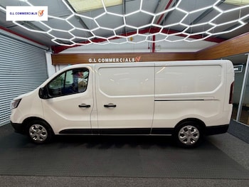 Renault Trafic feature image