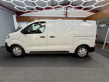 Used Vauxhall Vivaro 2023 for sale - 78240036: Photo