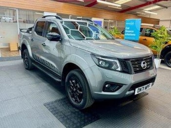Used Nissan Navara 2021 for sale - 77950855: Photo