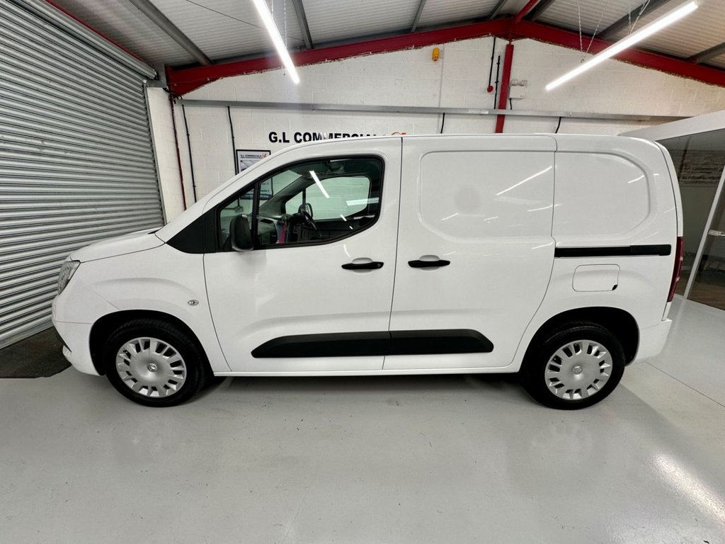 Used Vauxhall Combo 2021 for sale - 76345847: Photo 1