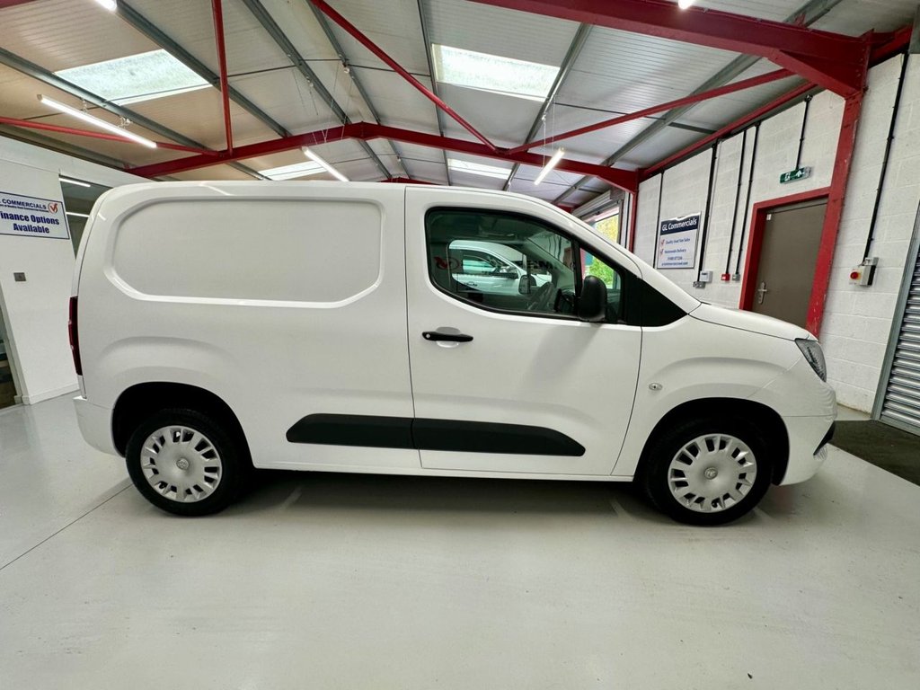 Used Vauxhall Combo 2021 for sale - 76345847: Photo 3