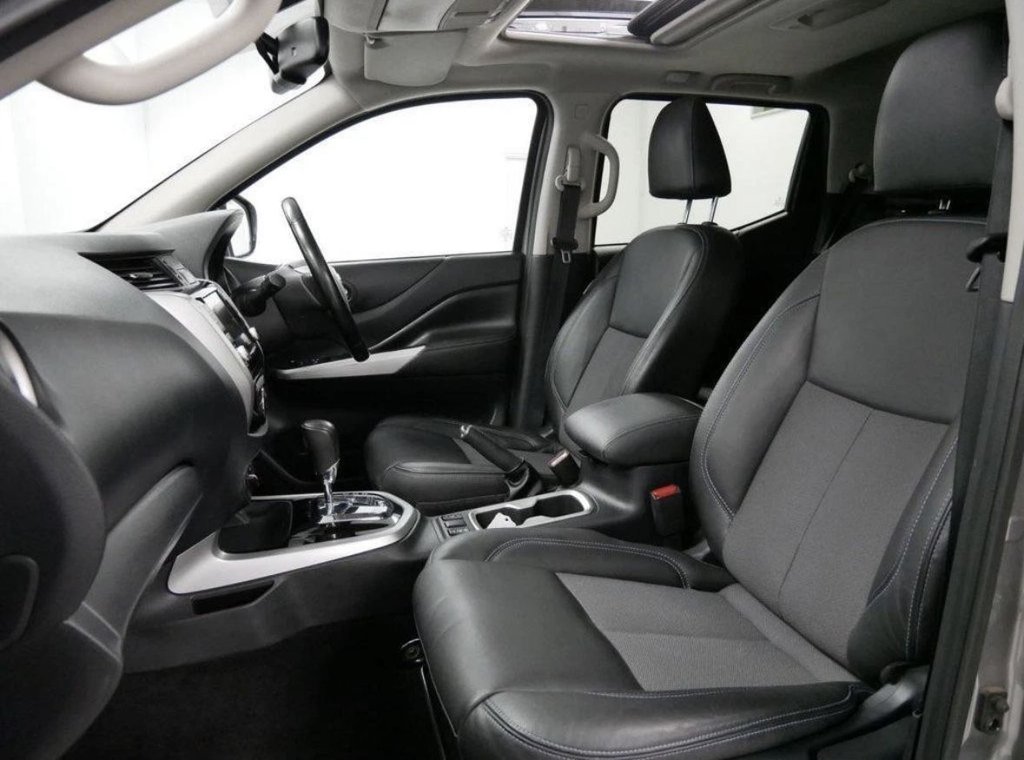 Used Nissan Navara 2021 for sale - 76470318: Photo 5