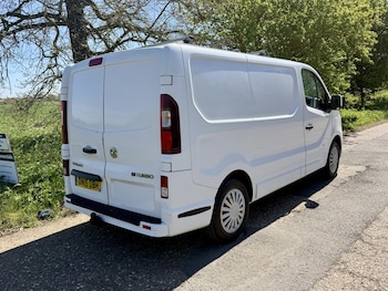 Used Vauxhall Vivaro 2015 for sale - 78370761: Photo