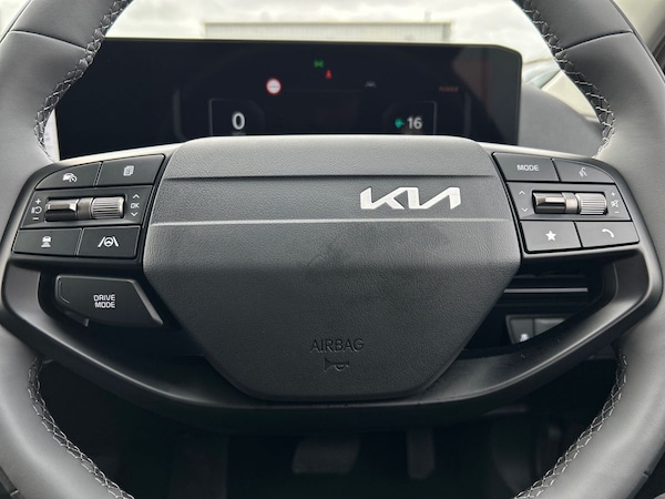 Used Kia EV6 2025 for sale - 76102172: Photo 28