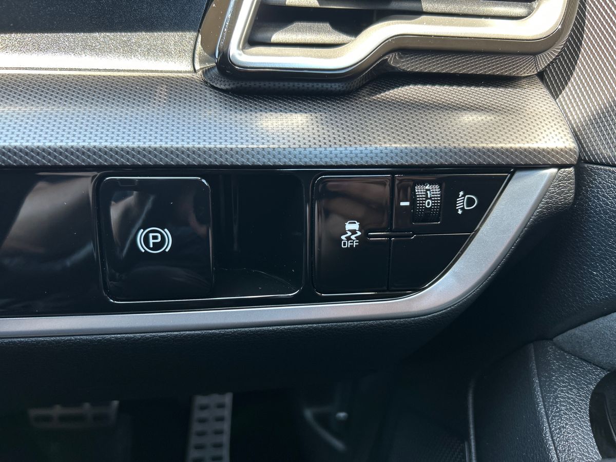 Vehicle 33