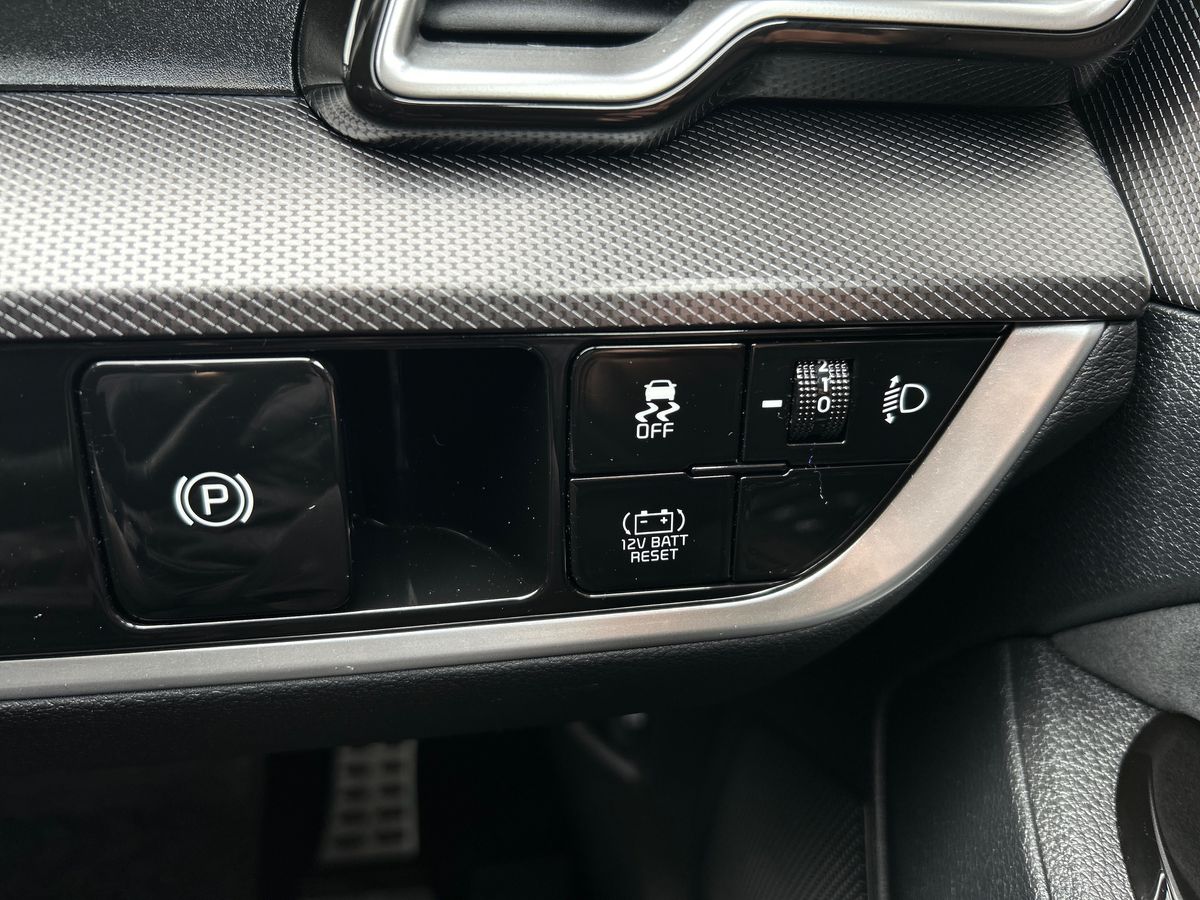 Vehicle 33