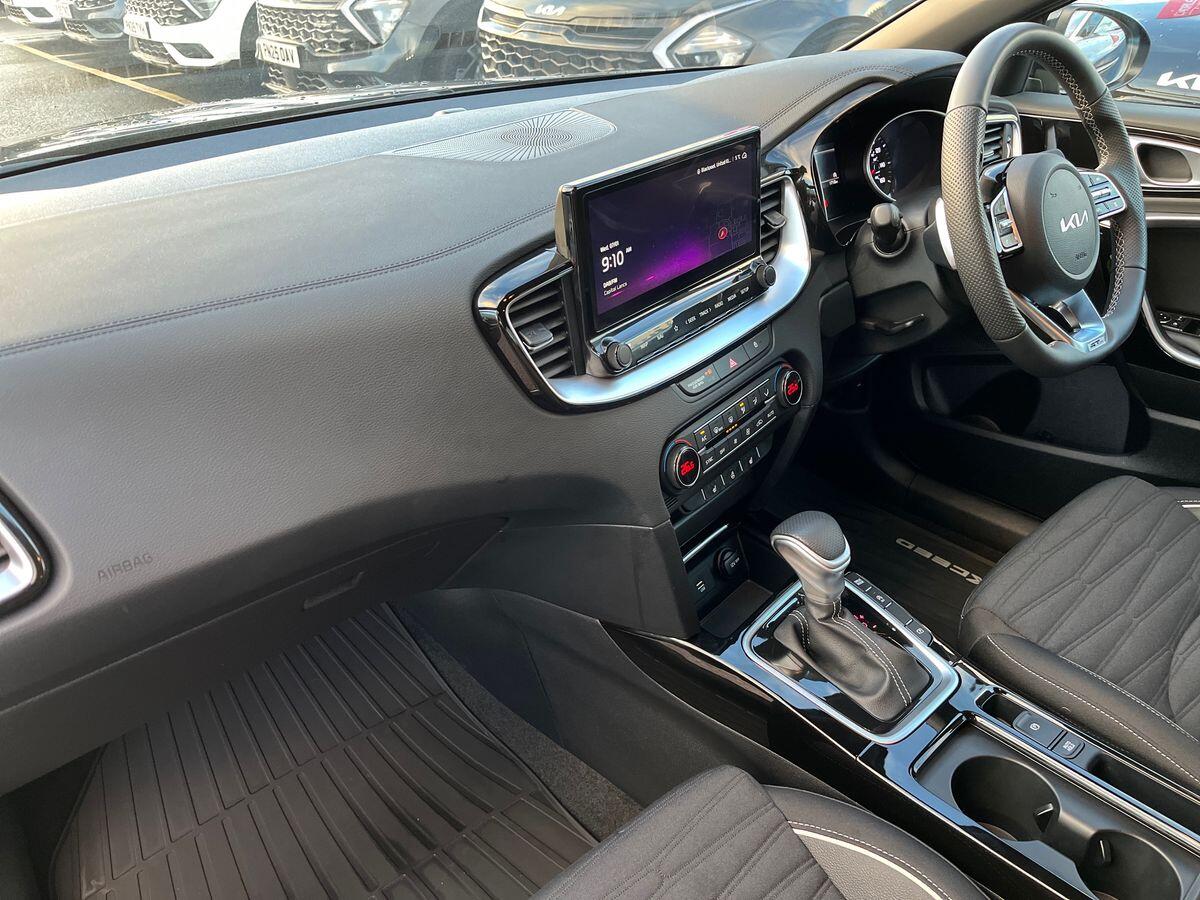 Used Kia XCeed 2025 for sale - 77128760: Photo 2