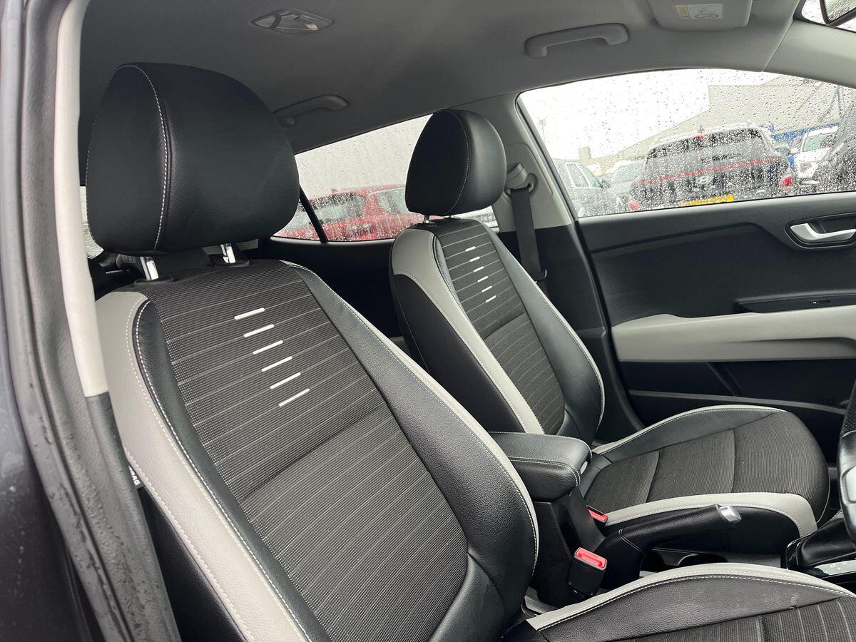 Used Kia Stonic 2019 for sale - 77620515: Photo 19