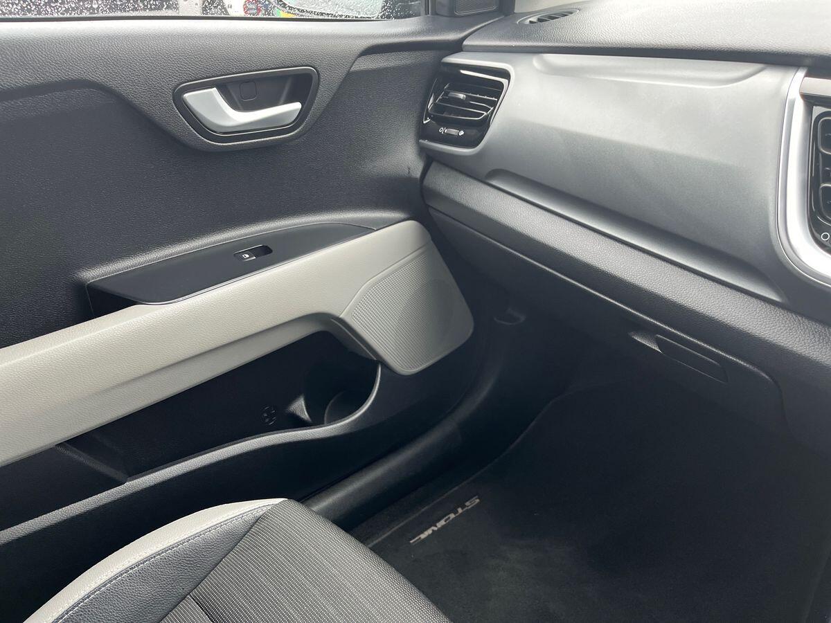 Used Kia Stonic 2019 for sale - 77620515: Photo 40