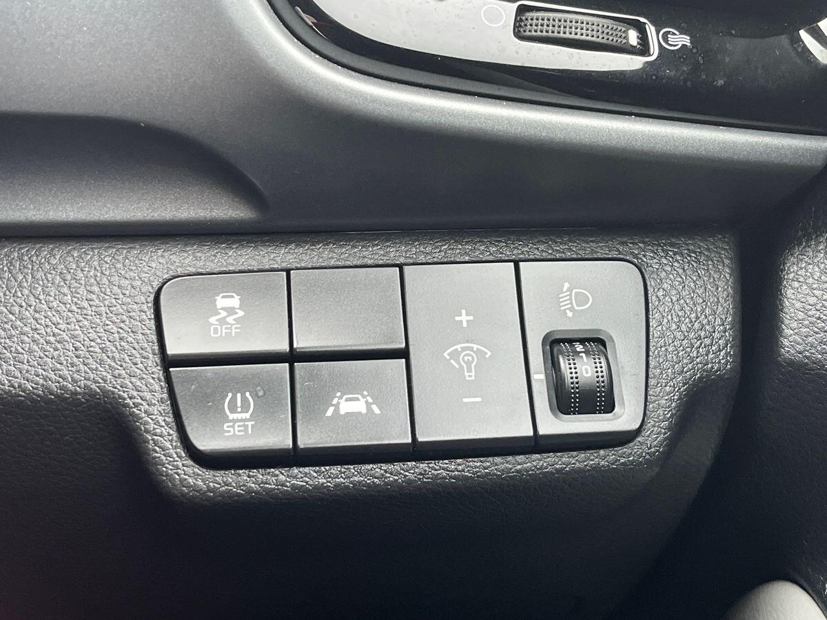 Used Kia Stonic 2019 for sale - 77620515: Photo 42