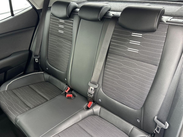 Used Kia Stonic 2023 for sale - 76300502: Photo 21