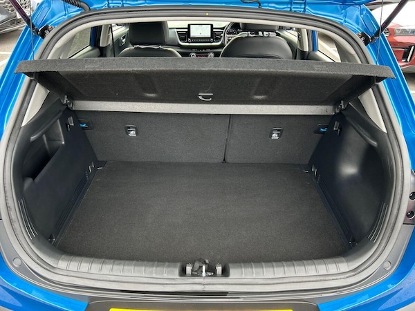 Used Kia Stonic 2023 for sale - 76300502: Photo 22