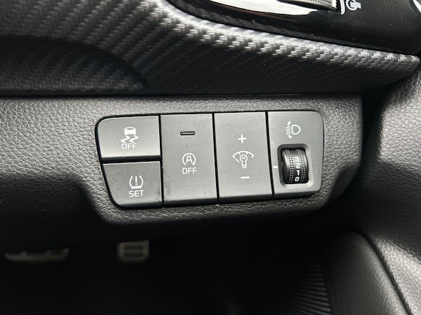 Used Kia Stonic 2023 for sale - 76300502: Photo 28