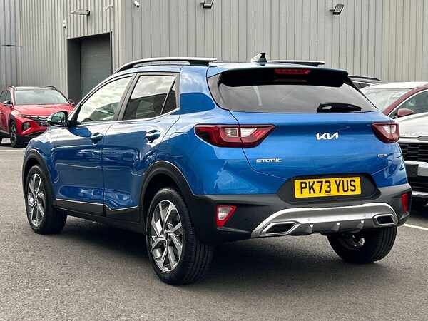 Used Kia Stonic 2023 for sale - 76300502: Photo 3