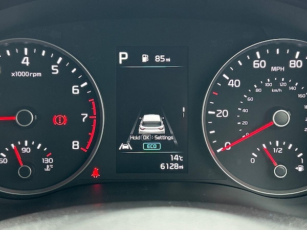 Used Kia Stonic 2023 for sale - 76300502: Photo 44