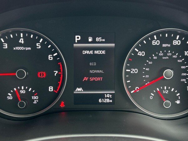 Used Kia Stonic 2023 for sale - 76300502: Photo 45