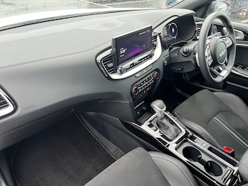 Used Kia XCeed 2025 for sale - 77475234: Photo