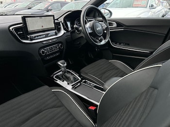 Used Kia Ceed 2025 for sale - 76017572: Photo 2
