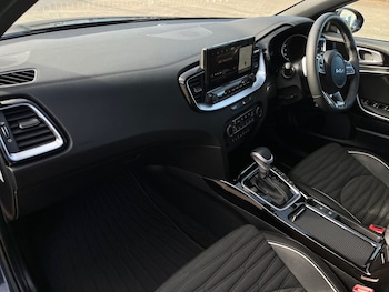 Used Kia XCeed 2025 for sale - 77932078: Photo