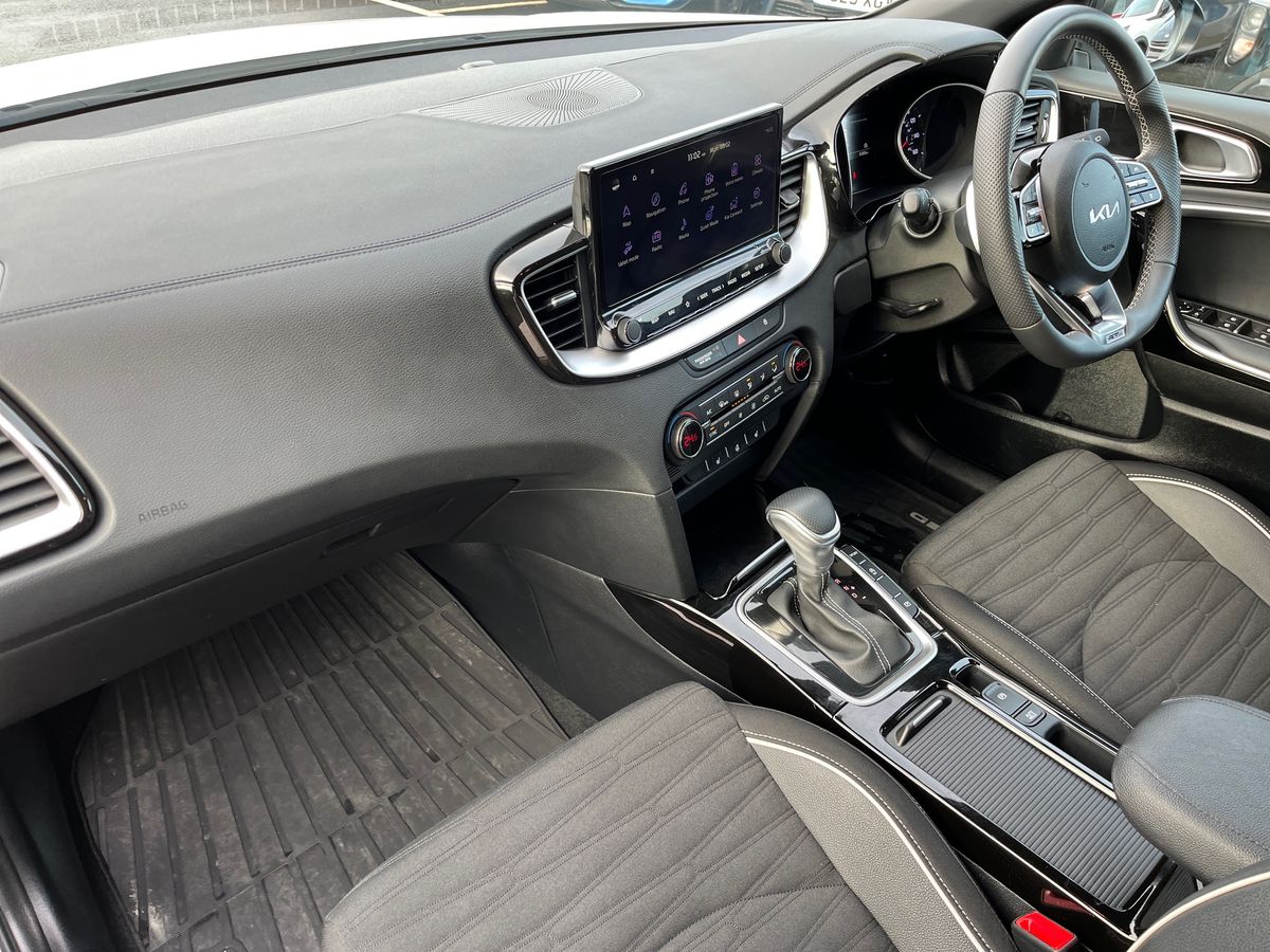 Used Kia XCeed 2025 for sale - 77502176: Photo 2