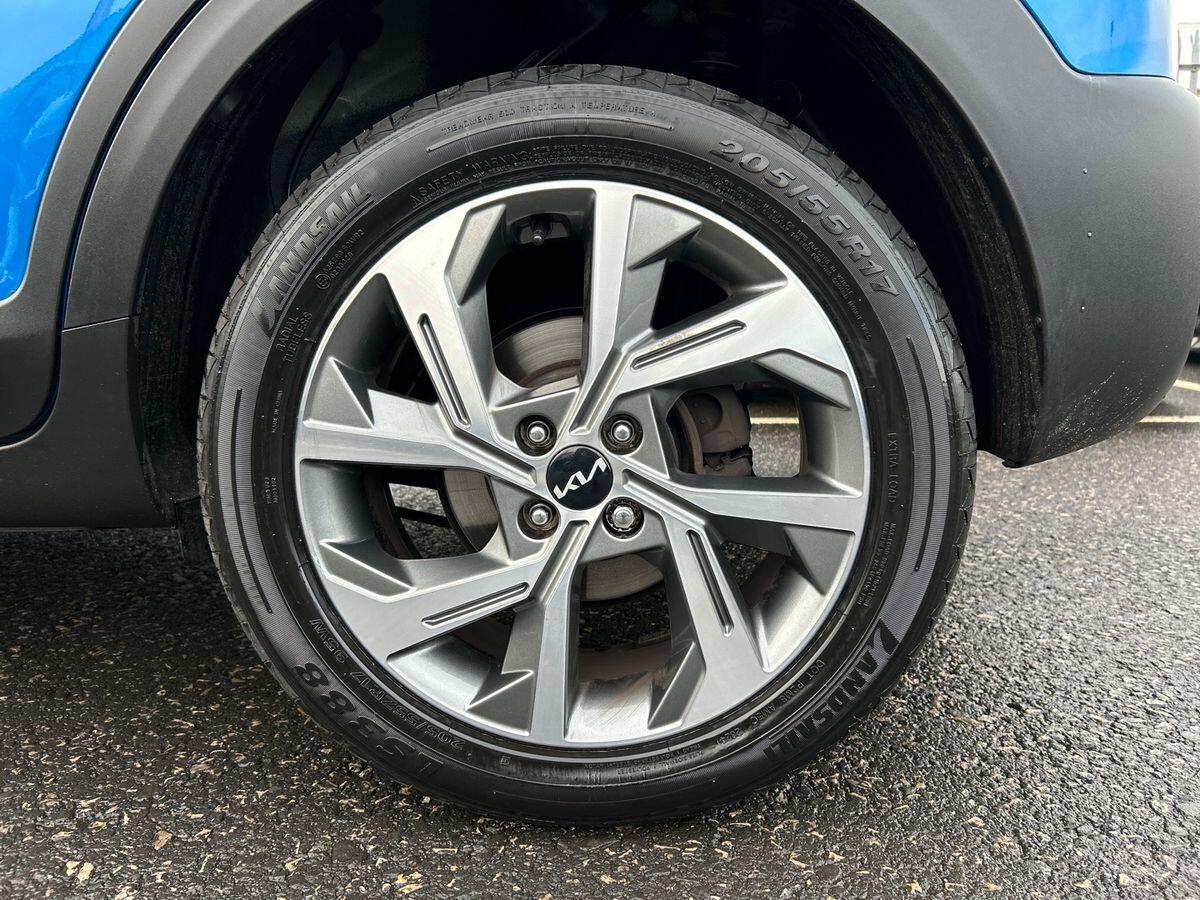 Used Kia Stonic 2023 for sale - 76540981: Photo 12