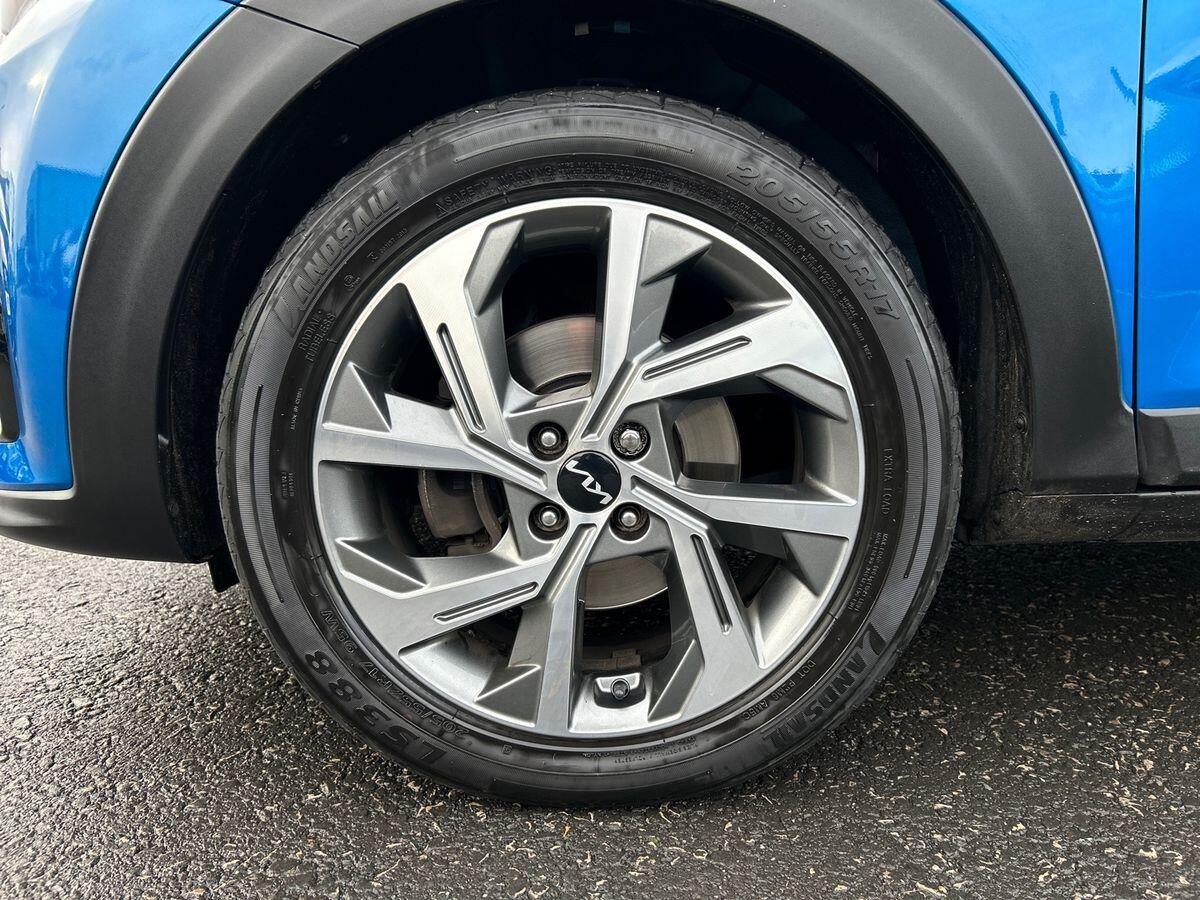 Used Kia Stonic 2023 for sale - 76540981: Photo 13