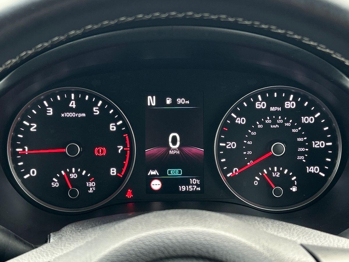 Used Kia Stonic 2023 for sale - 76540981: Photo 15