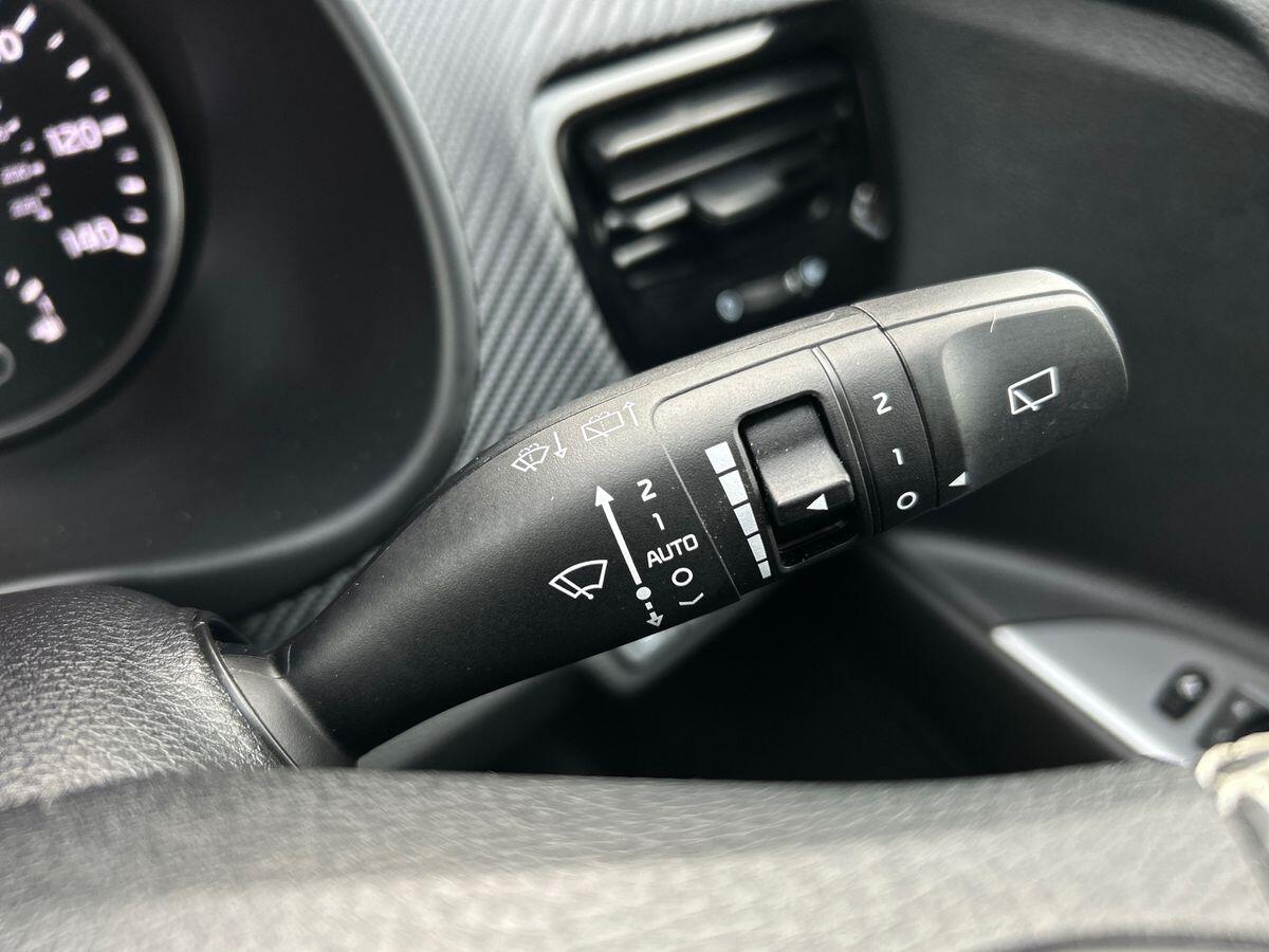 Used Kia Stonic 2023 for sale - 76540981: Photo 27