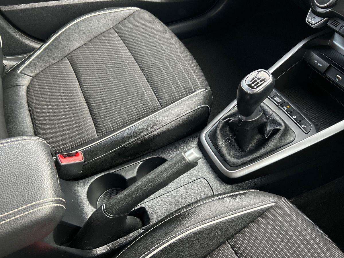 Used Kia Stonic 2023 for sale - 76540981: Photo 30