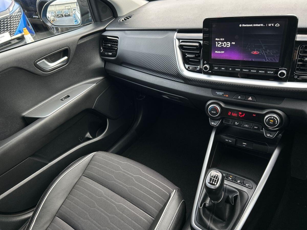 Used Kia Stonic 2023 for sale - 76540981: Photo 31