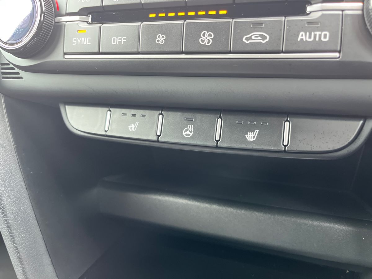 Used Kia XCeed 2023 for sale - 77805310: Photo 38