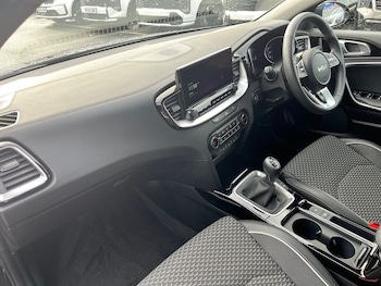 Used Kia Ceed 2025 for sale - 77700731: Photo