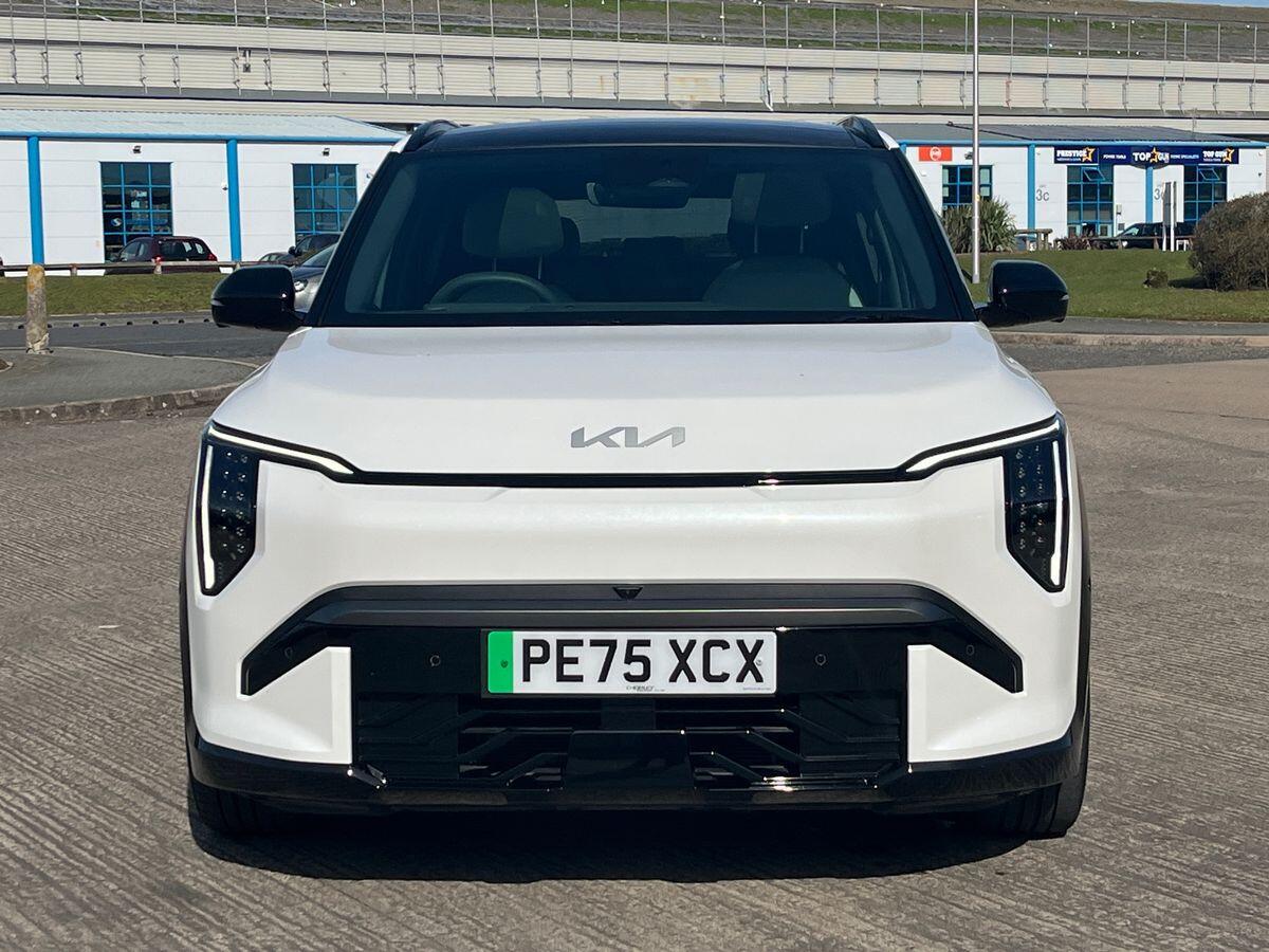 Used Kia EV3 2025 for sale - 77943720: Photo 4