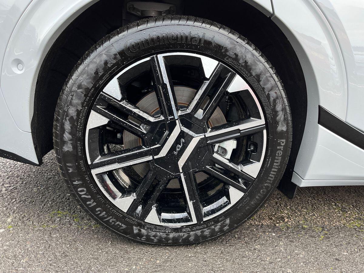 Used Kia EV6 2025 for sale - 77390131: Photo 11