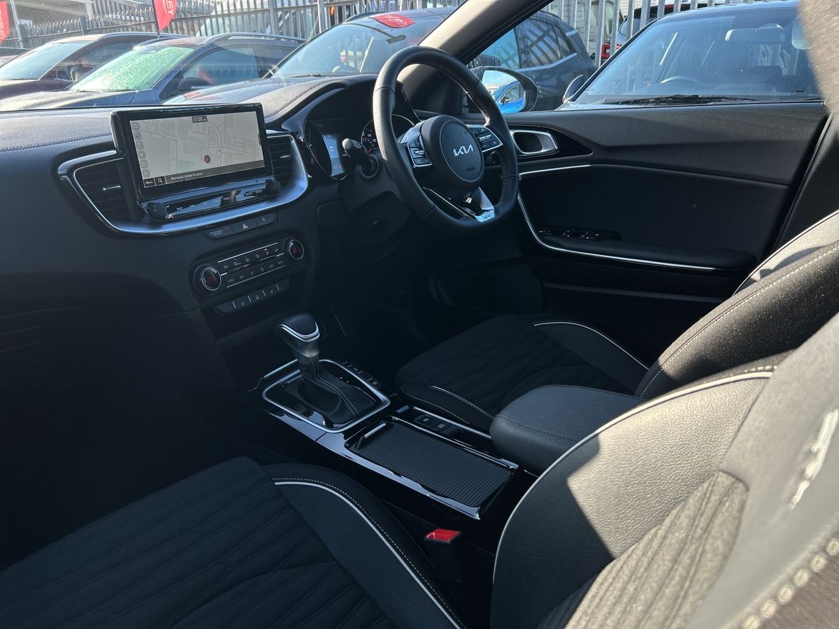 Used Kia XCeed 2025 for sale - 76535297: Photo 2